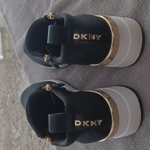 Fashion sneakers  gently worn, excellent condition